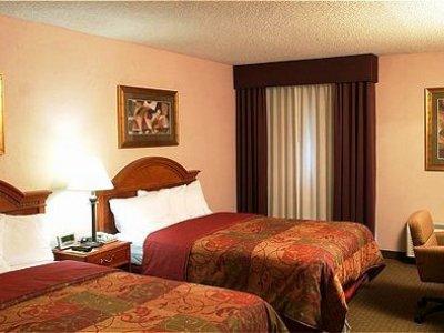 Portland-airport I-205 By Ihg