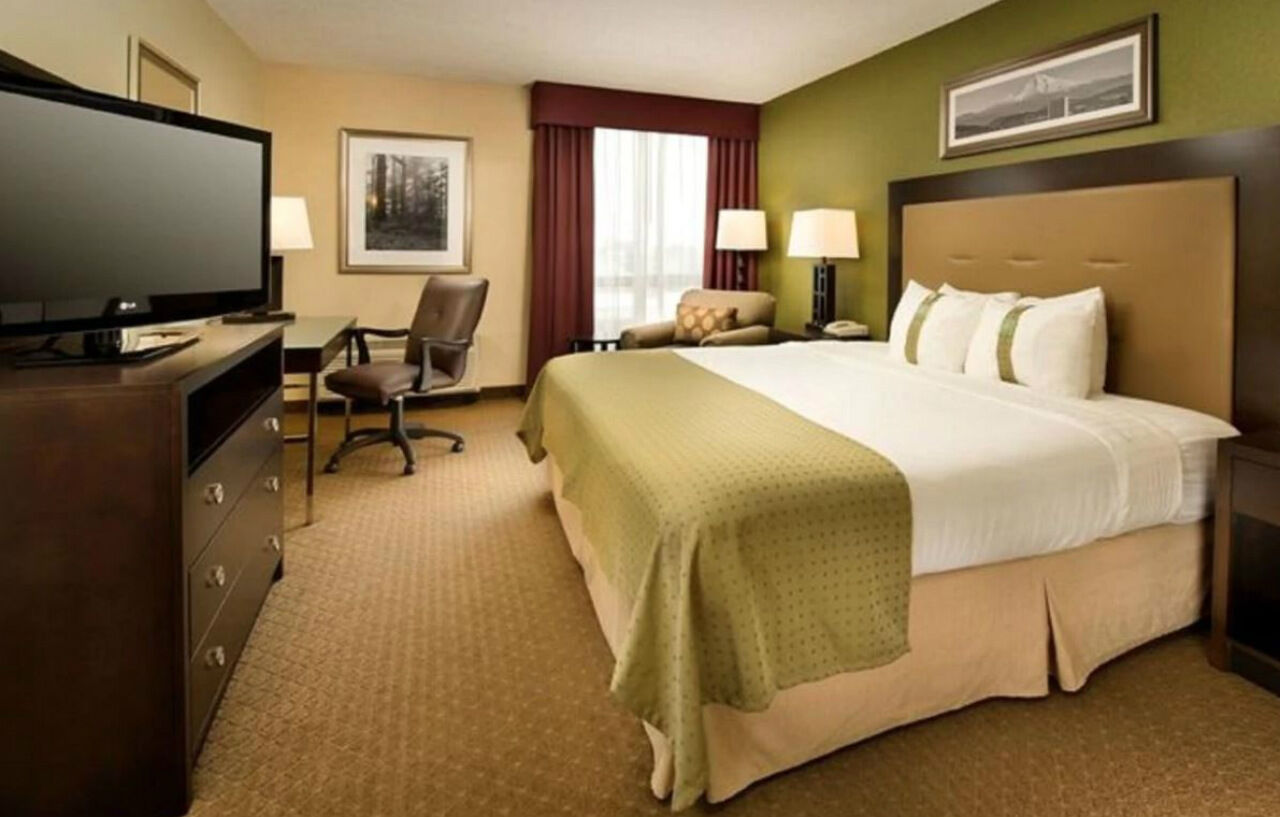 Portland-airport I-205 By Ihg 3* Portland